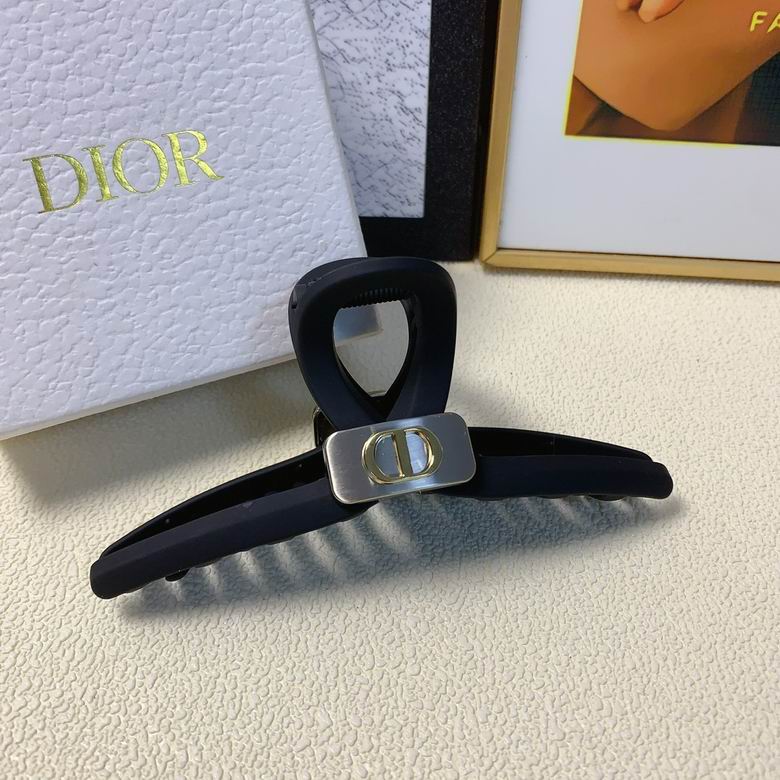 Dior Hair Grab Clip  (3)